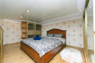 Апартаменты Stylish two-level flat 2 min from Khreschatyk Киев Апартаменты с 1 спальней-13