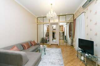 Апартаменты Stylish two-level flat 2 min from Khreschatyk Киев Апартаменты с 1 спальней-2
