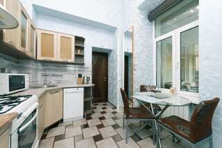 Апартаменты Stylish two-level flat 2 min from Khreschatyk Киев Апартаменты с 1 спальней-41