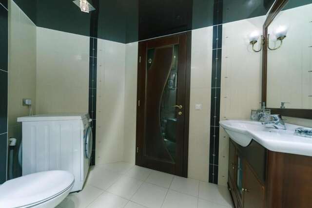 Апартаменты Stylish two-level flat 2 min from Khreschatyk Киев-30