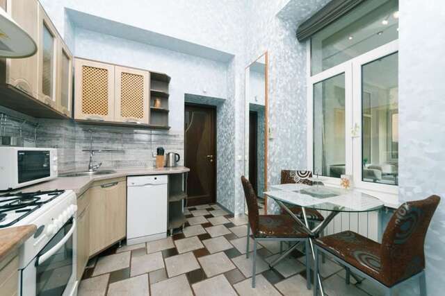 Апартаменты Stylish two-level flat 2 min from Khreschatyk Киев-43